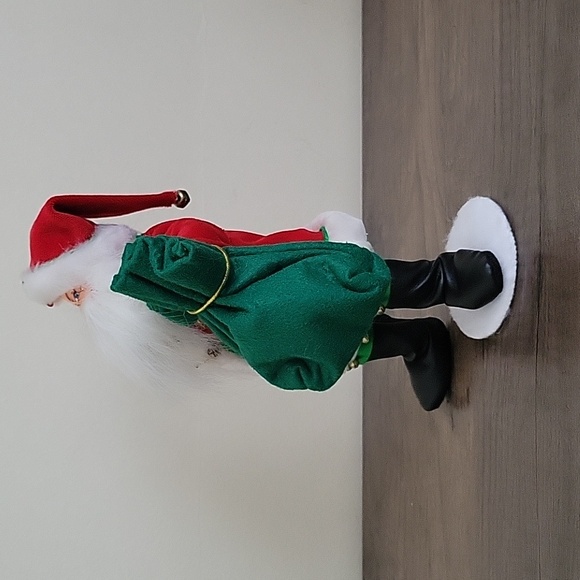 2006 Annalee Standing Santa with Green Bag - Picture 4 of 9